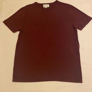 Maroon used good condition Gucci tee shirt